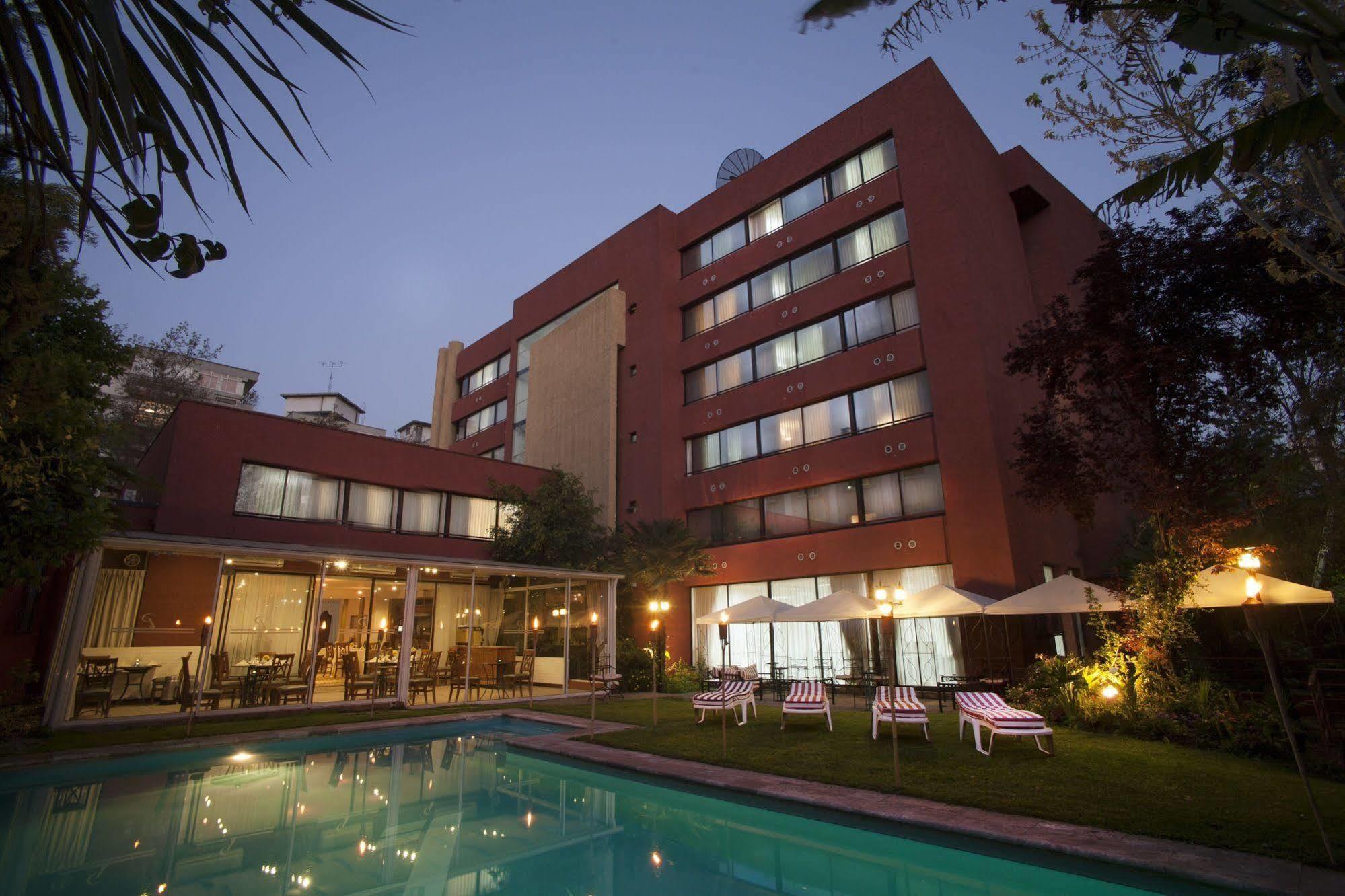 Panamericana Hotel Providencia Santiago del Cile Esterno foto